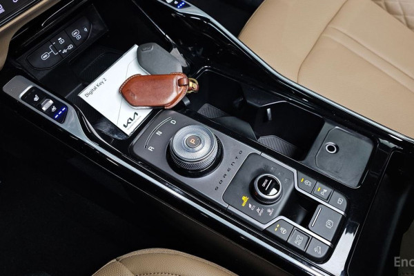 2024 Kia Sorento с пробегом 47 751 км