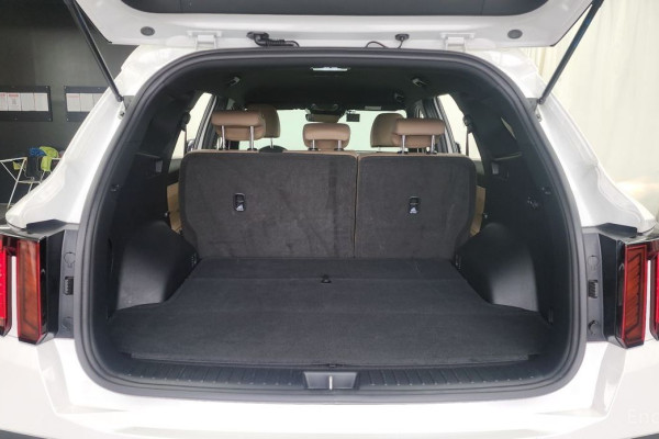 2024 Kia Sorento с пробегом 15 418 км