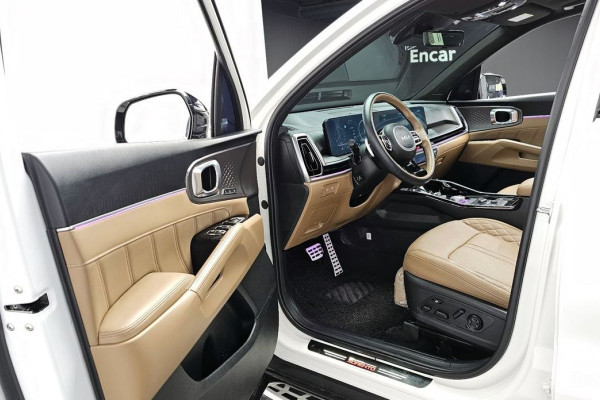 2023 Kia Sorento с пробегом 25 381 км