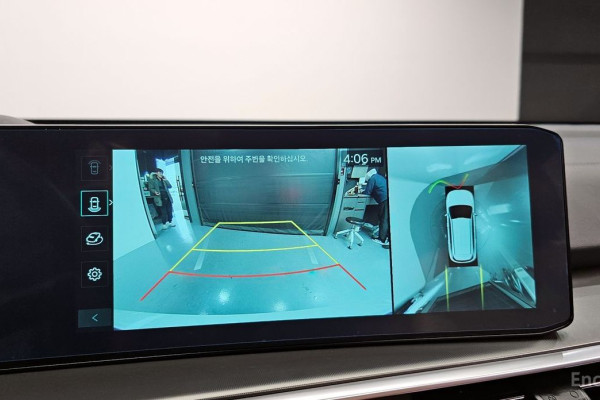 2023 Kia Sorento с пробегом 25 381 км