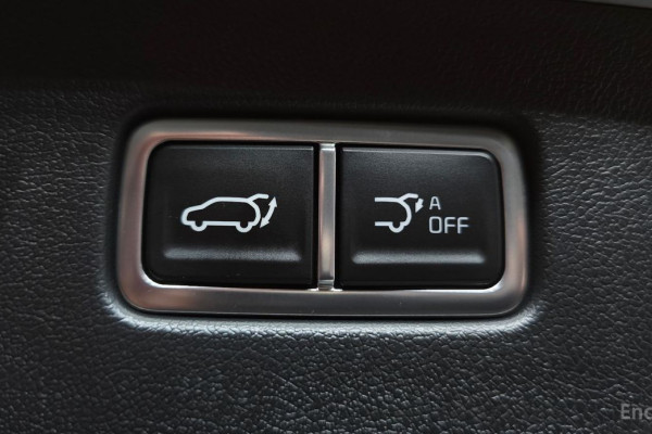 2024 Kia Sorento с пробегом 11 874 км