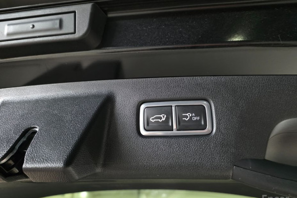 2024 Kia Sorento с пробегом 48 670 км