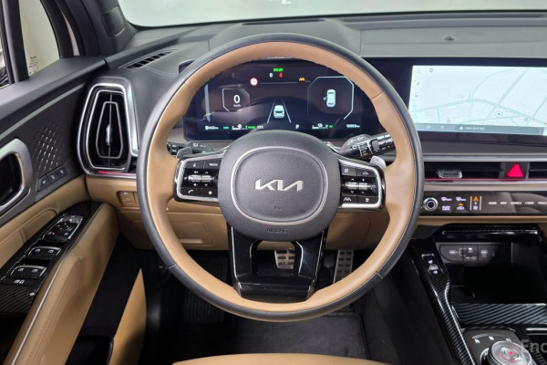 2025 Kia Sorento с пробегом 10 553 км