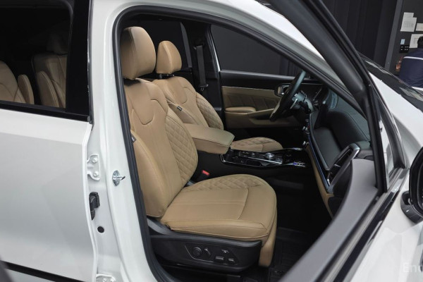 2025 Kia Sorento с пробегом 8 875 км