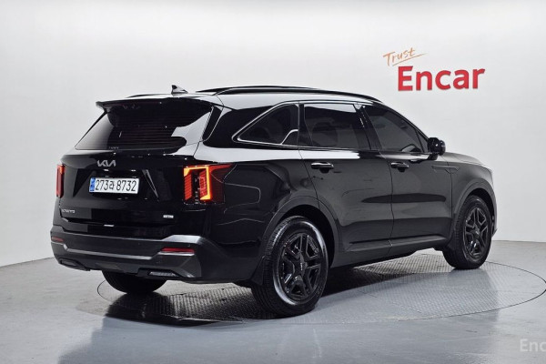 2025 Kia Sorento с пробегом 8 079 км