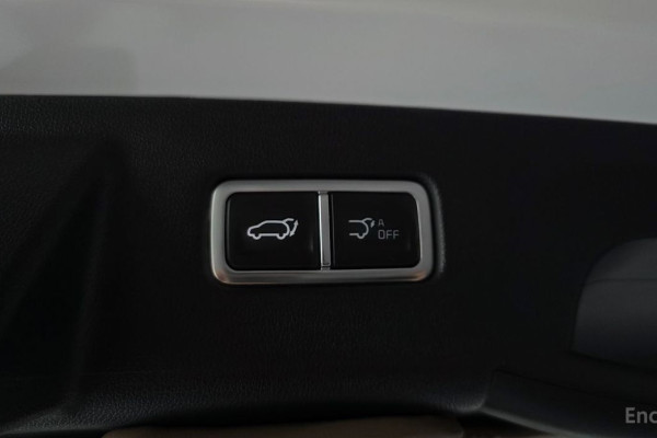 2025 Kia Sorento с пробегом 8 875 км