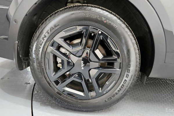 2025 Kia Sorento с пробегом 8 079 км