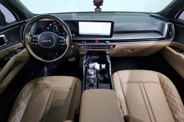 2024 Kia Sorento с пробегом 27 585 км