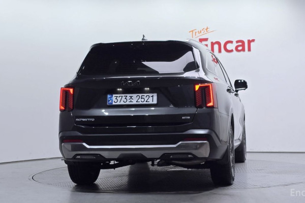 2024 Kia Sorento с пробегом 16 360 км
