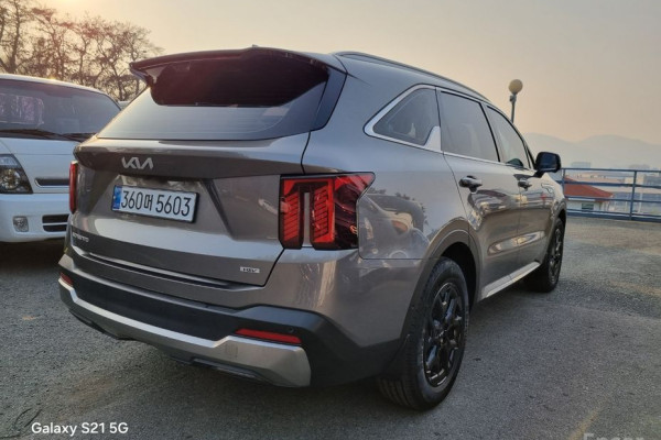2024 Kia Sorento с пробегом 9 335 км