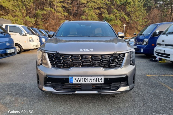 2024 Kia Sorento с пробегом 9 335 км