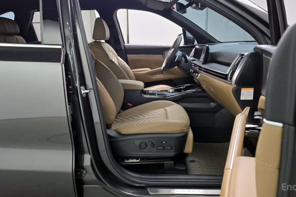 2024 Kia Sorento с пробегом 16 360 км