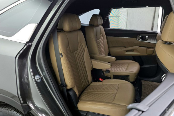 2024 Kia Sorento с пробегом 16 360 км