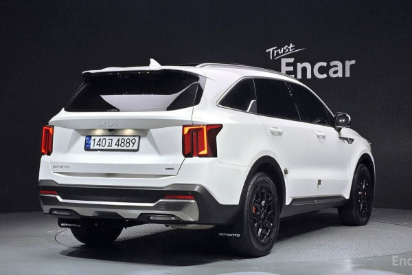 2023 Kia Sorento с пробегом 23 293 км