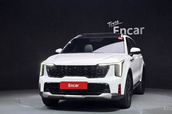 2023 Kia Sorento с пробегом 23 293 км