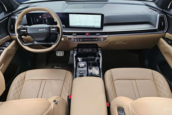 2025 Kia Sorento с пробегом 3 709 км