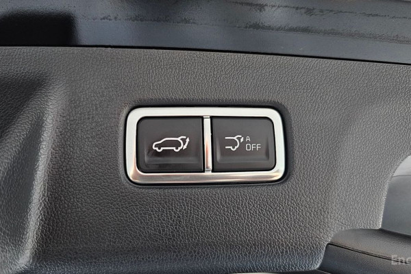 2025 Kia Sorento с пробегом 8 079 км