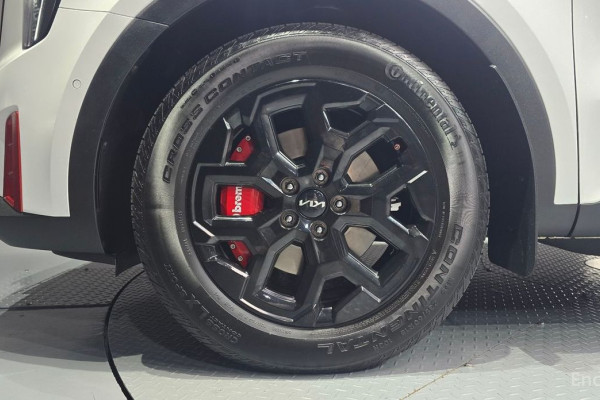 2023 Kia Sorento с пробегом 23 293 км