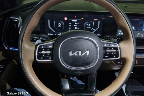 2024 Kia Sorento с пробегом 9 335 км