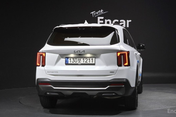 2024 Kia Sorento с пробегом 23 188 км