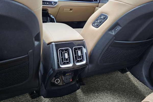 2025 Kia Sorento с пробегом 3 709 км