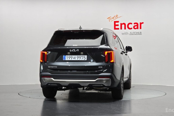 2025 Kia Sorento с пробегом 10 842 км