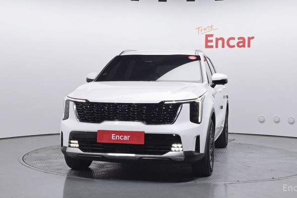 2025 Kia Sorento с пробегом 9 963 км