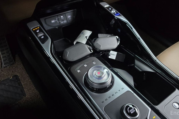 2025 Kia Sorento с пробегом 10 842 км