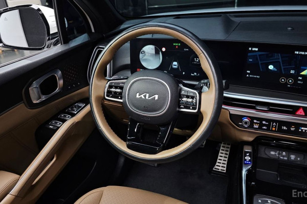 2024 Kia Sorento с пробегом 25 613 км