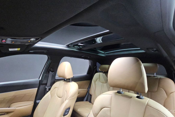 2024 Kia Sorento с пробегом 25 613 км