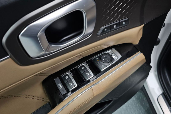 2024 Kia Sorento с пробегом 25 613 км