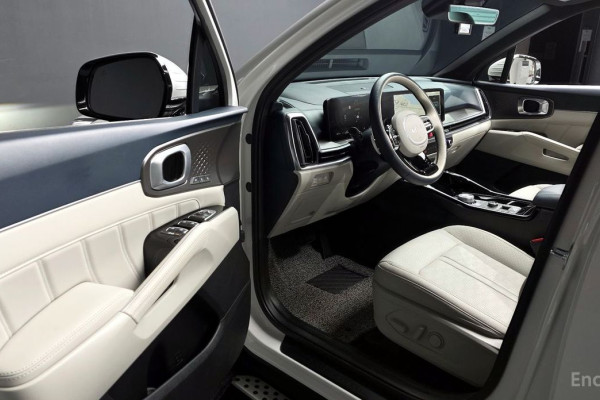 2025 Kia Sorento с пробегом 3 088 км