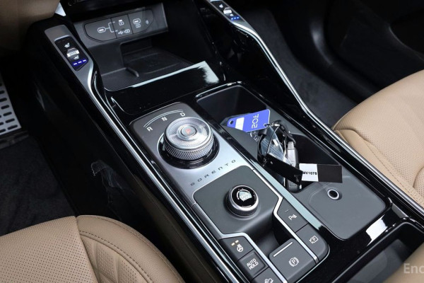 2024 Kia Sorento с пробегом 5 465 км