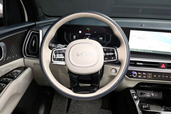 2025 Kia Sorento с пробегом 3 088 км