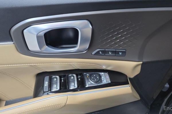 2025 Kia Sorento с пробегом 10 842 км