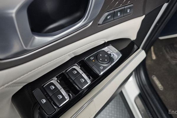 2025 Kia Sorento с пробегом 9 963 км