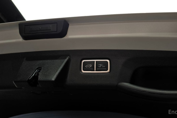 2024 Kia Sorento с пробегом 13 315 км