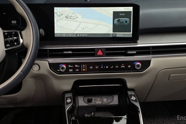 2025 Kia Sorento с пробегом 3 088 км