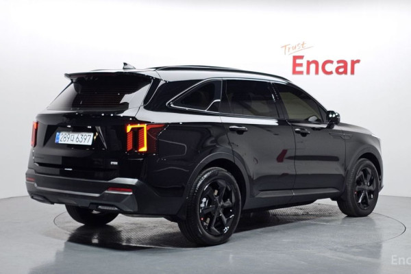 2025 Kia Sorento с пробегом 2 963 км