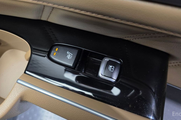 2024 Kia Sorento с пробегом 16 424 км