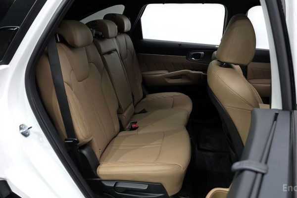 2024 Kia Sorento с пробегом 5 465 км