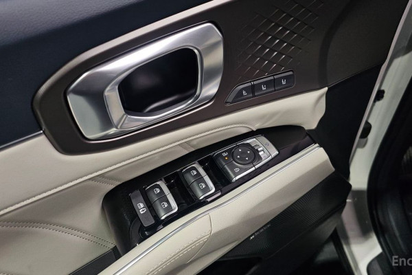 2024 Kia Sorento с пробегом 25 623 км