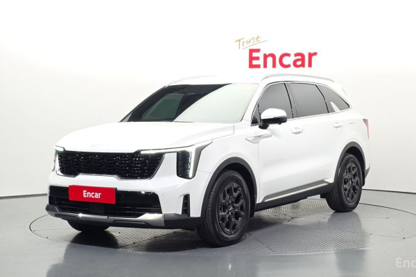 2023 Kia Sorento с пробегом 14 126 км