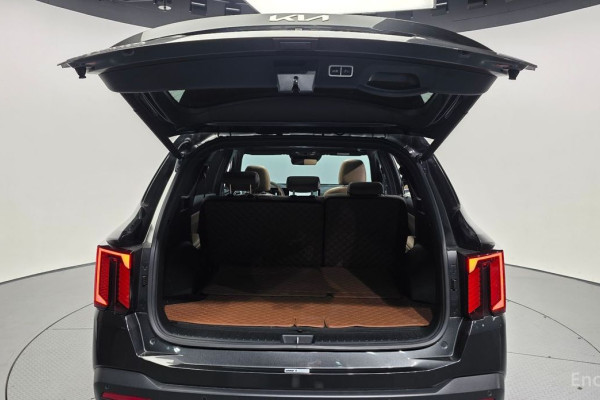 2024 Kia Sorento с пробегом 16 424 км