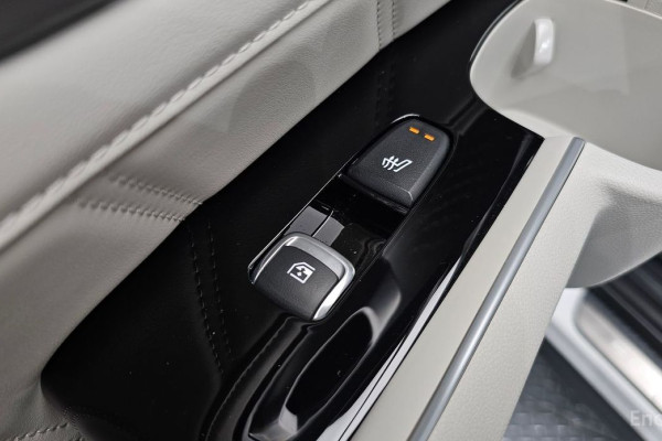 2025 Kia Sorento с пробегом 9 963 км