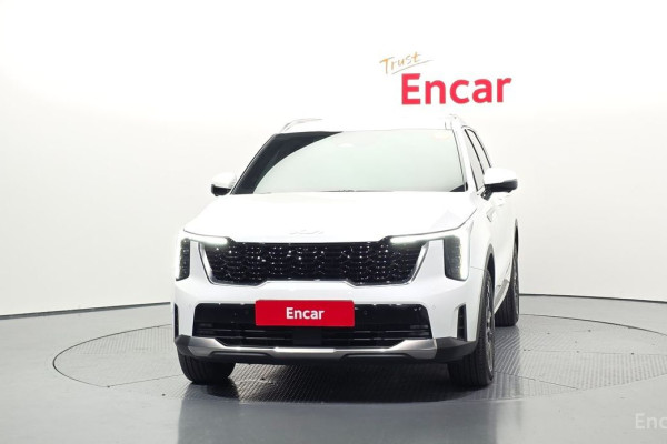 2023 Kia Sorento с пробегом 14 126 км