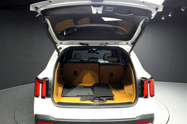 2025 Kia Sorento с пробегом 3 088 км