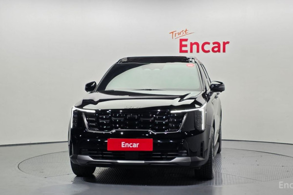 2023 Kia Sorento с пробегом 23 598 км