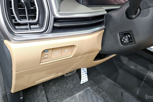 2025 Kia Sorento с пробегом 2 963 км