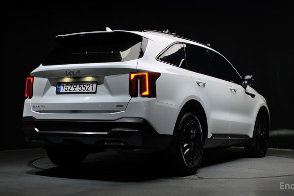 2024 Kia Sorento с пробегом 11 680 км
